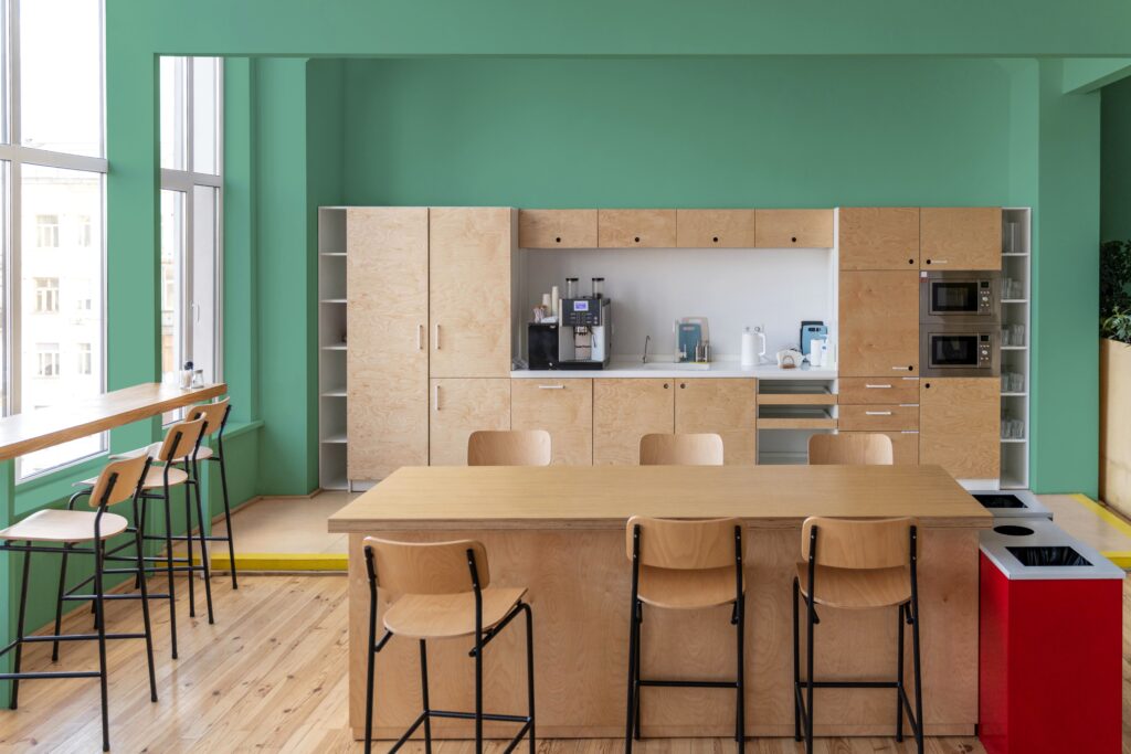 best colors for kitchen as per vastu